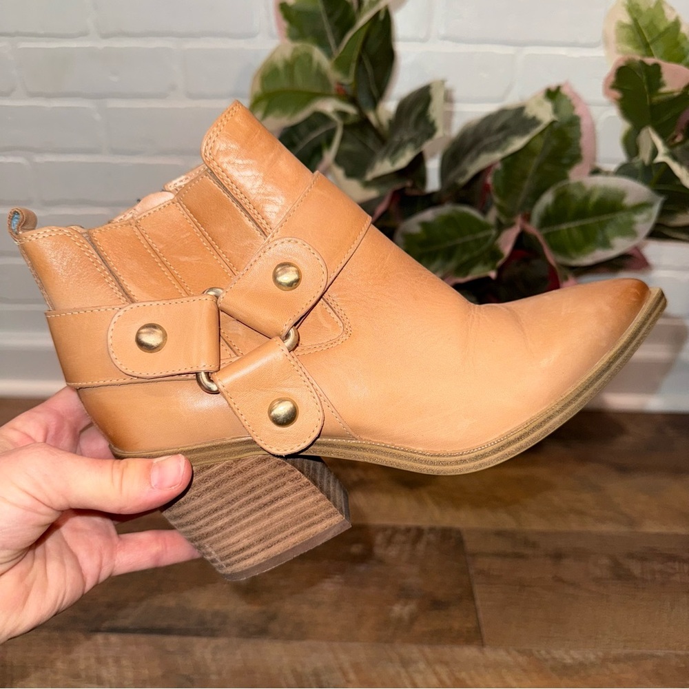 Vince Camuto Berindal Tan Leather Heeled Ankle Booties